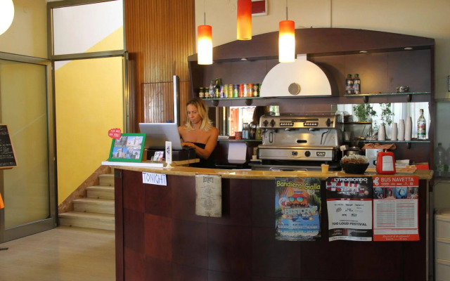 Jammin Rimini Backpackers Hotel