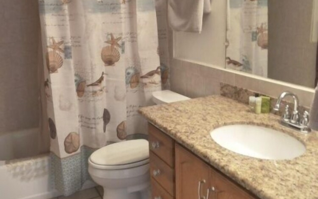 Island Surf 402 1 Bedroom Condo by Redawning