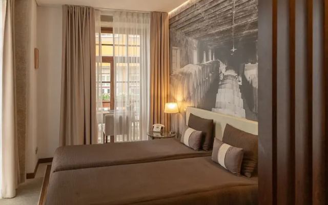 Oca Ribeira do Porto Hotel