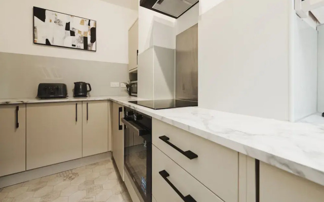 Garmoyle Road Flat 2