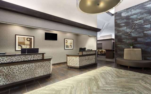 Super 8 by Wyndham Copley Akron