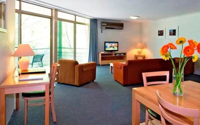 Kingston Terrace Apartments