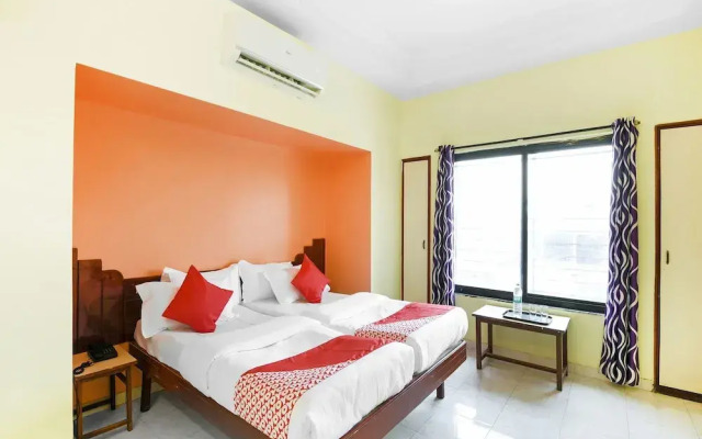 OYO 13926 Hotel Kala Laxmi