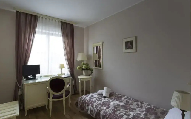 Villa Estera - Hotel & Restauracja