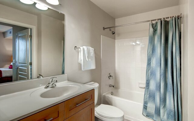 Global Luxury Suites at Town Center