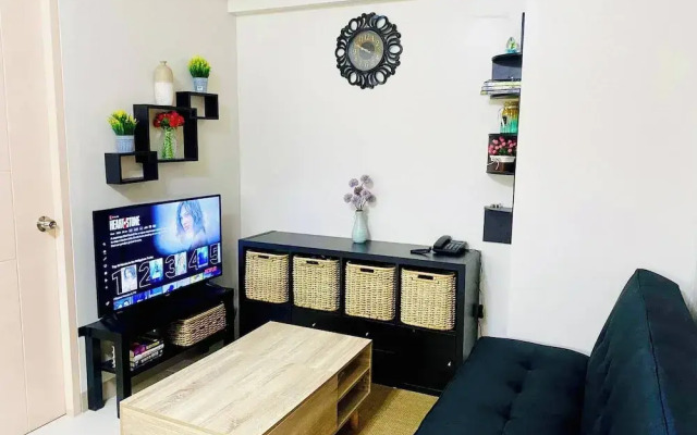 2br Unit at Asmara Near St Lukes Medical Center