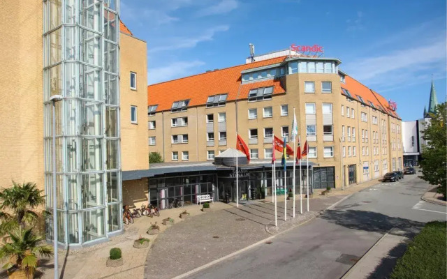 hotelImage