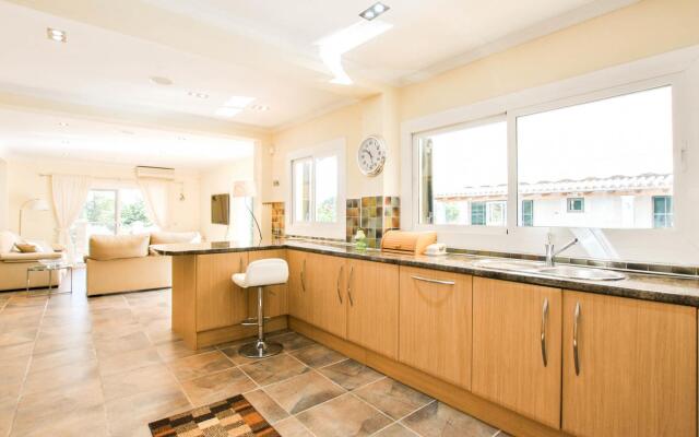 Villa in Alcudia With Swimming Pool