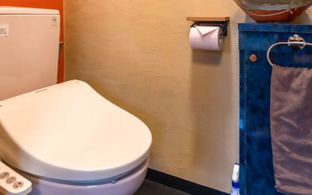 WARAYUN SO Port city May