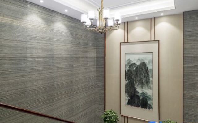 Xinbaidu Hotel
