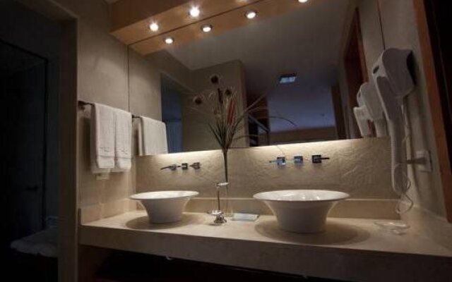 Costa Serena Aparts & Spa
