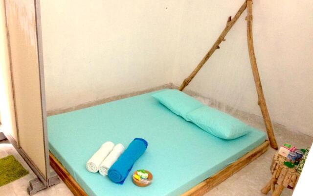 NOMORE Gallery and Guesthouse