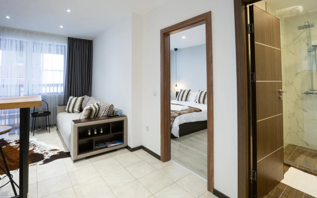 Lovely 1 Bedroom Apartment 5min FROM THE SKI LIFT!