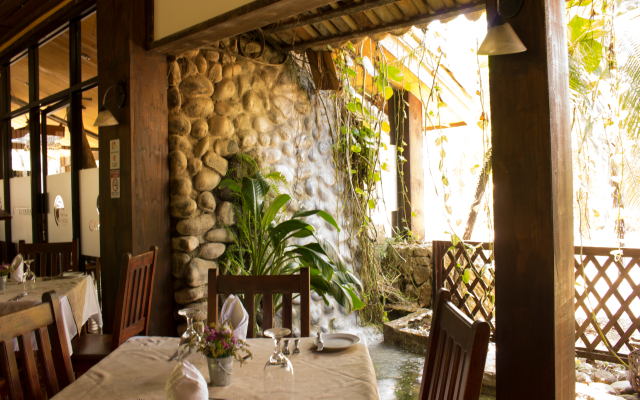 Hacienda La Pacífica Eco-Lodge