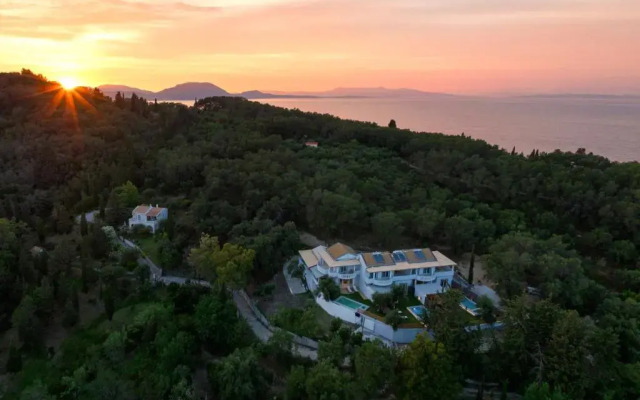 Playia Villas Studio