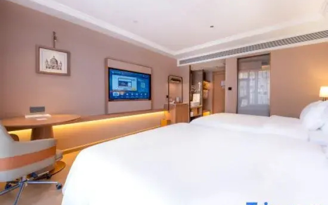 Vienna Hotel (Jubao Road, Zhidan County)