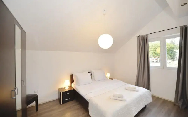 House 44 apartments