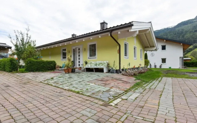 Spacious Apartment in Salzburg near Ski Area