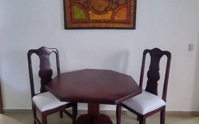 2 Minute Walk to Beach 1bdrm Condo with Pool