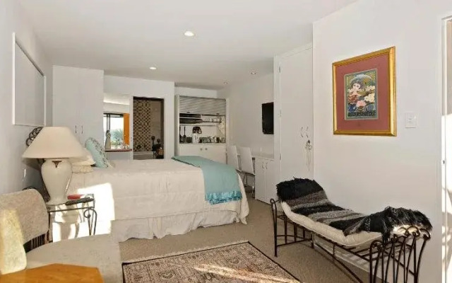 Kapiti Waves Bed & Breakfast