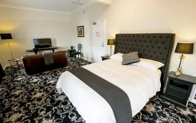 The Commercial Boutique Hotel