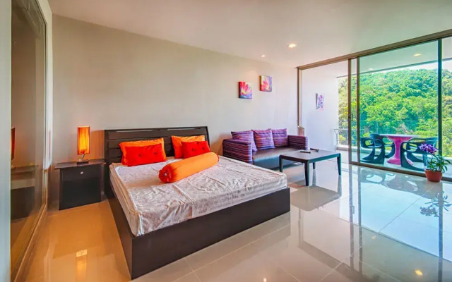 Seaview modern Apartment at Karon Hill