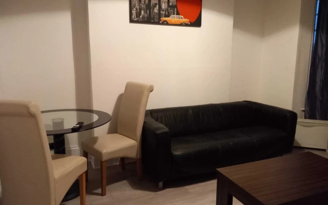 Stunning 1 bed Flat in Newport-f3