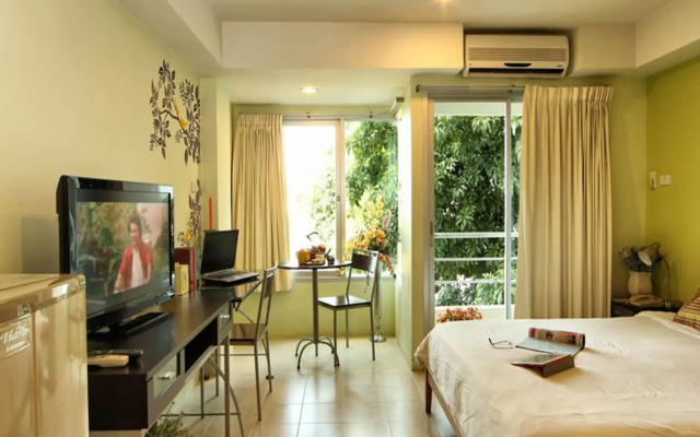Caza V1 Serviced Apartment