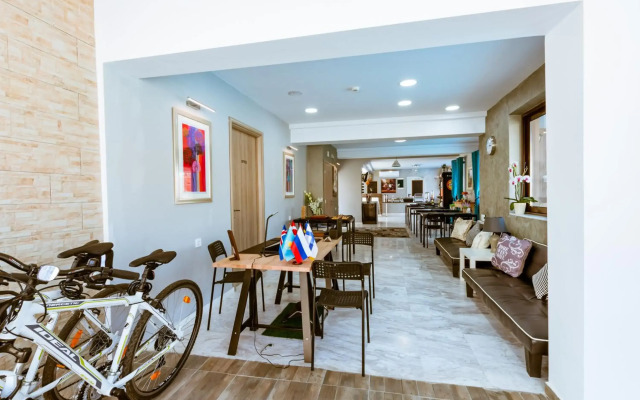 Gregory Comfort Hotel