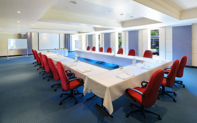 Mirage Hotel Newport