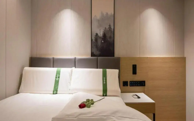 GreenTree Inn LiaoNing ShengYang TieXi HuaXiang Road Express Hotel