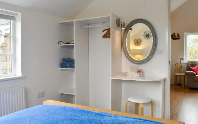 Purbeck Apartment