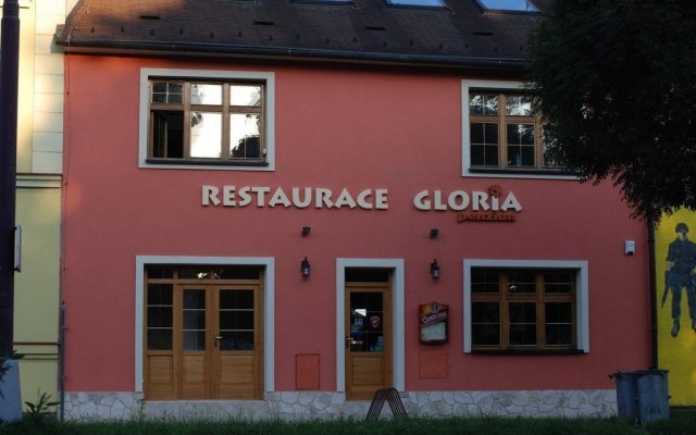 Restaurace a penzion Gloria
