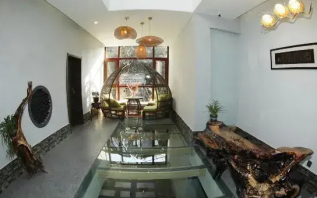 Huijuyitang Guesthouse