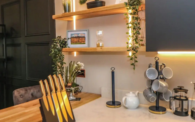 Netherdale Penthouse