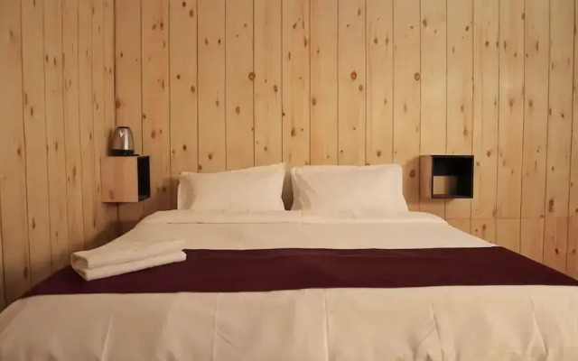Beyond Stay Ananhyam Resort Sattal