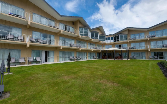 Picton Beachcomber Inn