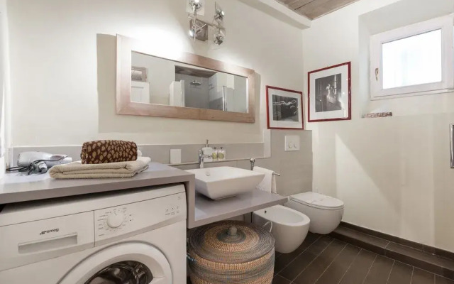 Short-let Florence Charming Suite