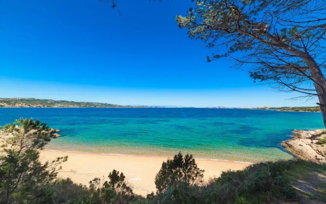 Baia Bianca Apartments Sardinia