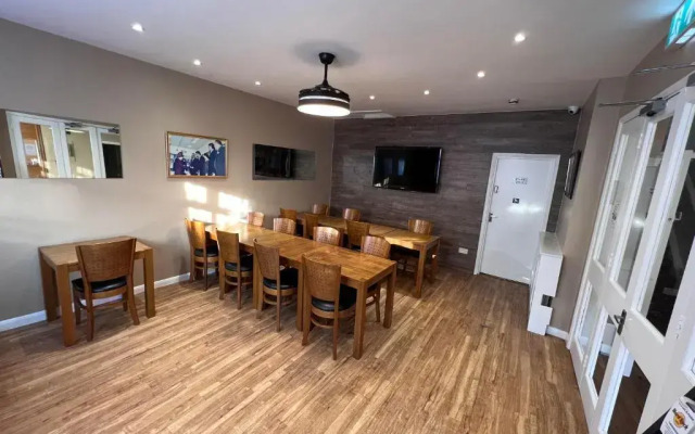 The Commongate Hotel