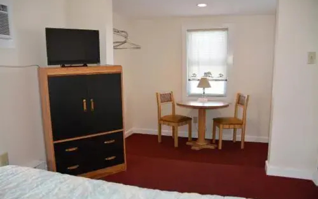 Alouette Sunrise Suites