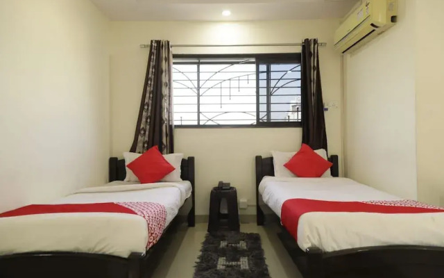 OYO 28089 Uk Service Apartment