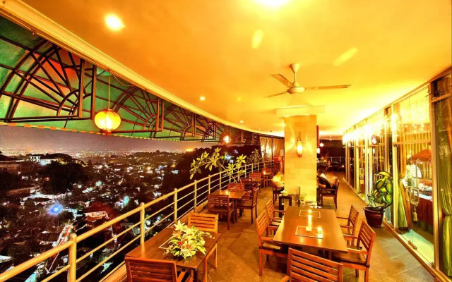 Candiview Hotel