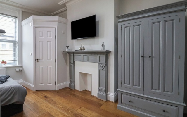 Flat 2 23 Hyde Park Road