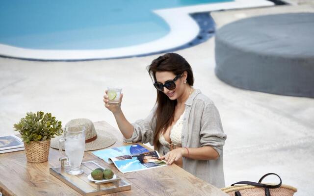 Amor Hideaway Villas