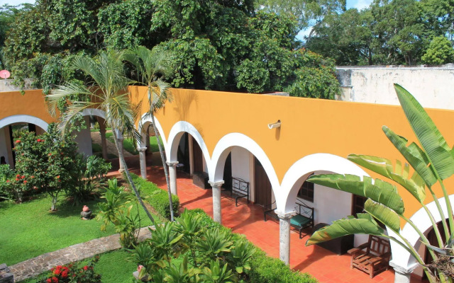 Hacienda Blanca Flor