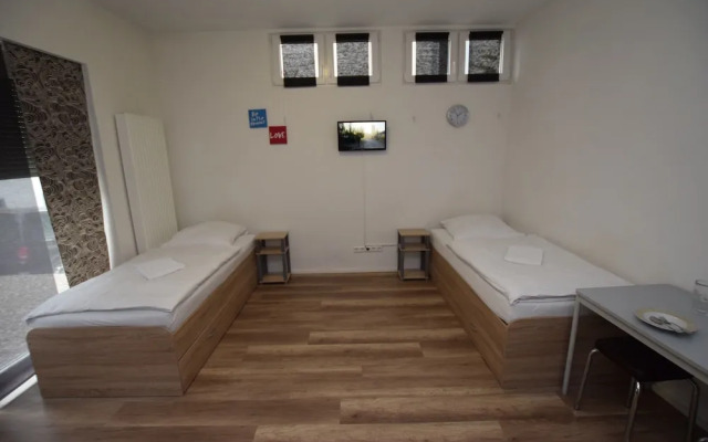 AB Apartment 20