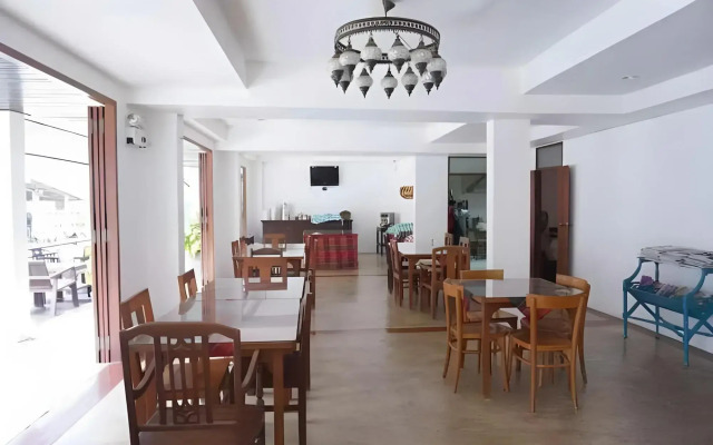 Sri Chiangkhan Hotel