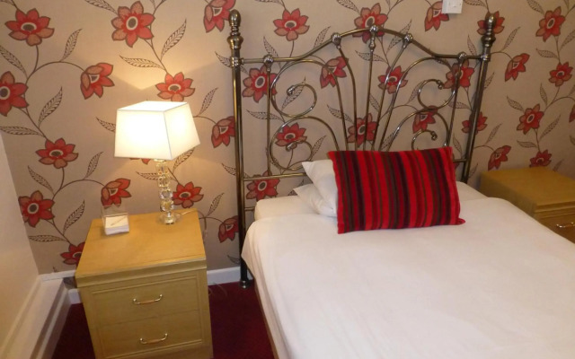 Maes Manor Hotel