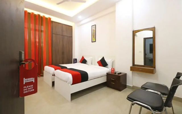 Hotels Petals Inn